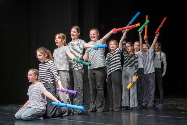 Detský divadelný medveď 2026