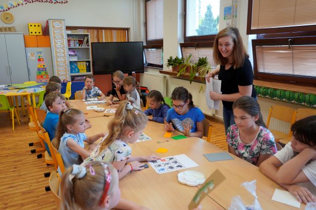 Karolína Michalcová predstavila deťom techniku legoprintu